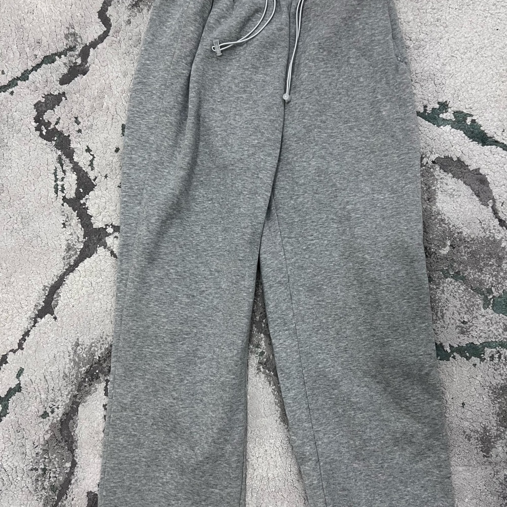Amazon Gray Drawstring Sweatpants